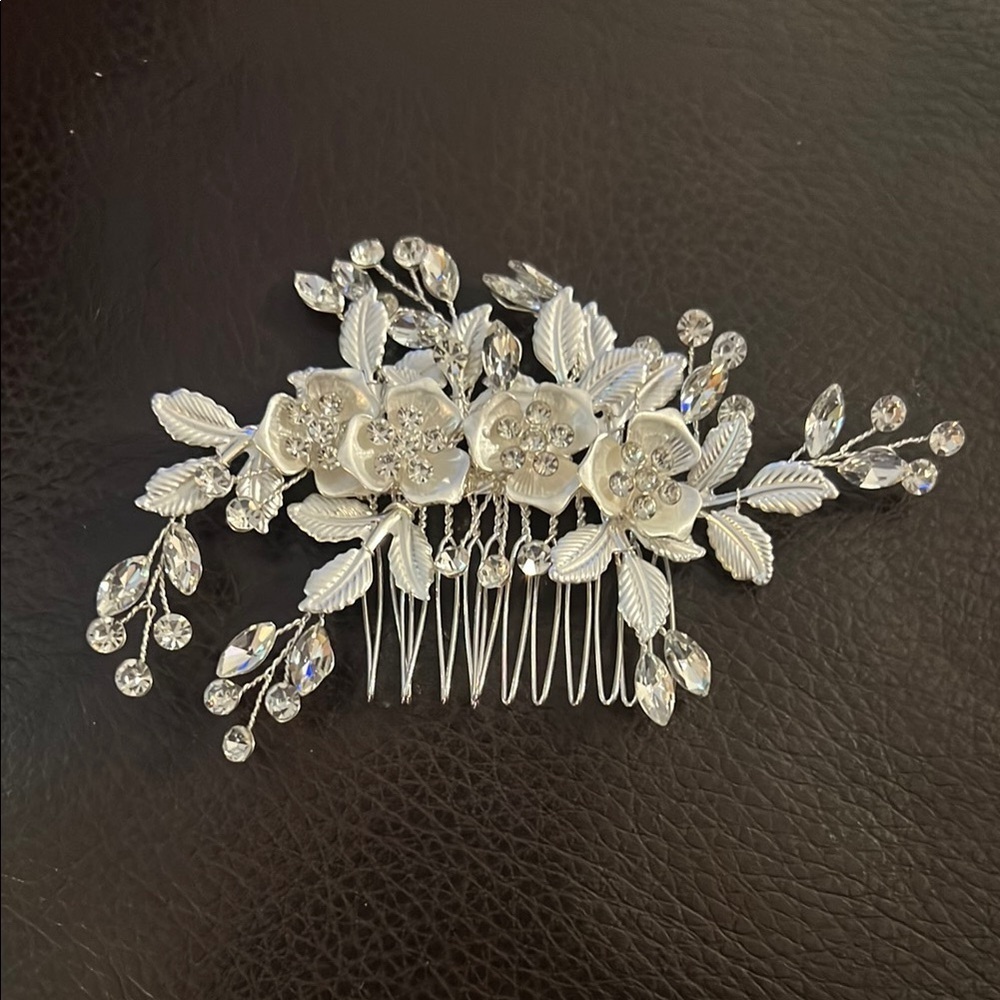 Rhinestone Bridal Hair Comb Pearl Tiaras for Women New Crystal Hairpin Clip - Picture 7 of 8